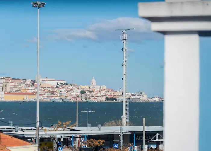 Vista Lisboa Guest *